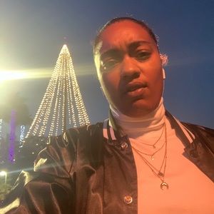 Meet your Posher, Toyelle